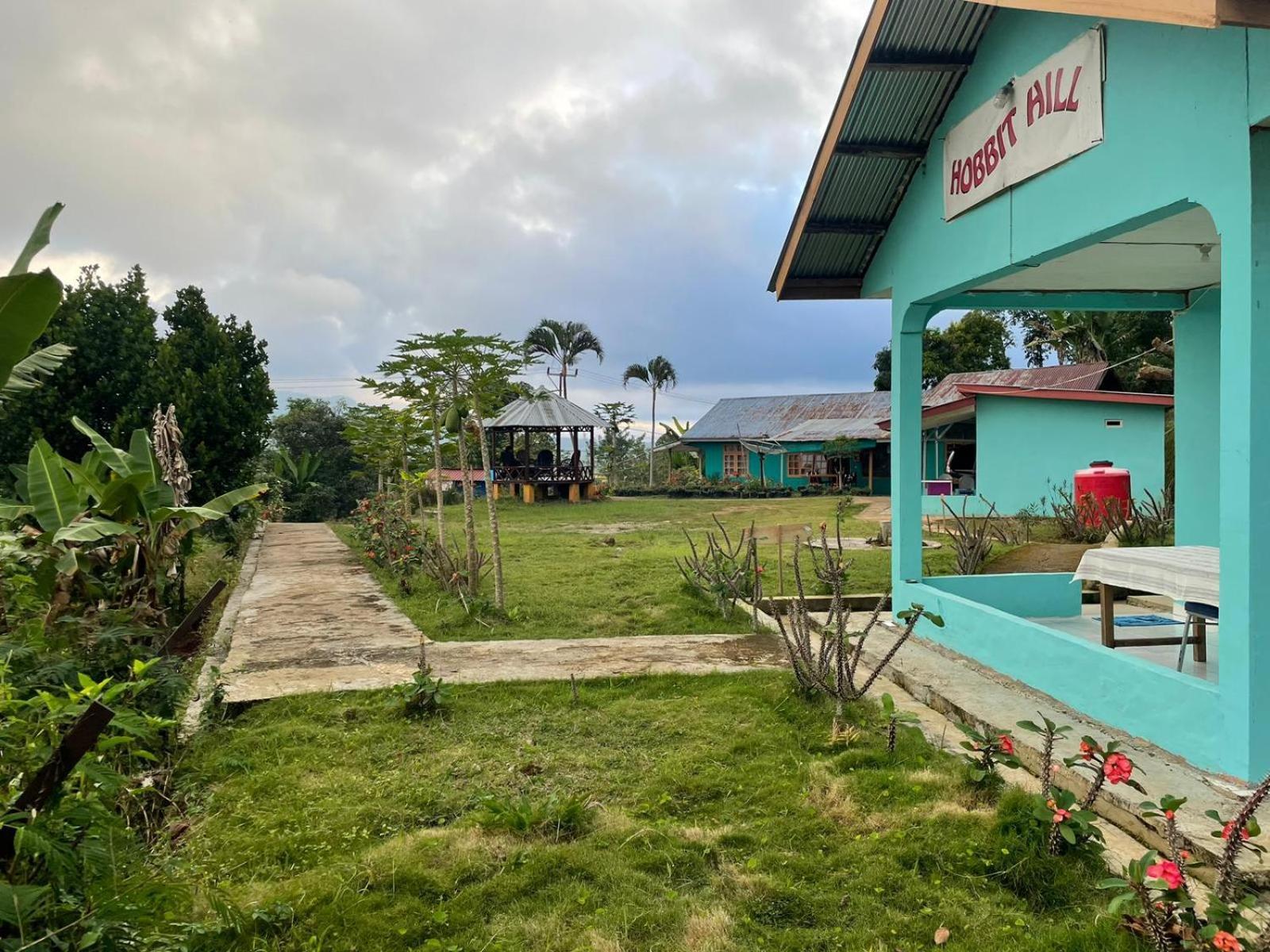 Ferienwohnung Hobbit Hill Ruteng Exterior foto